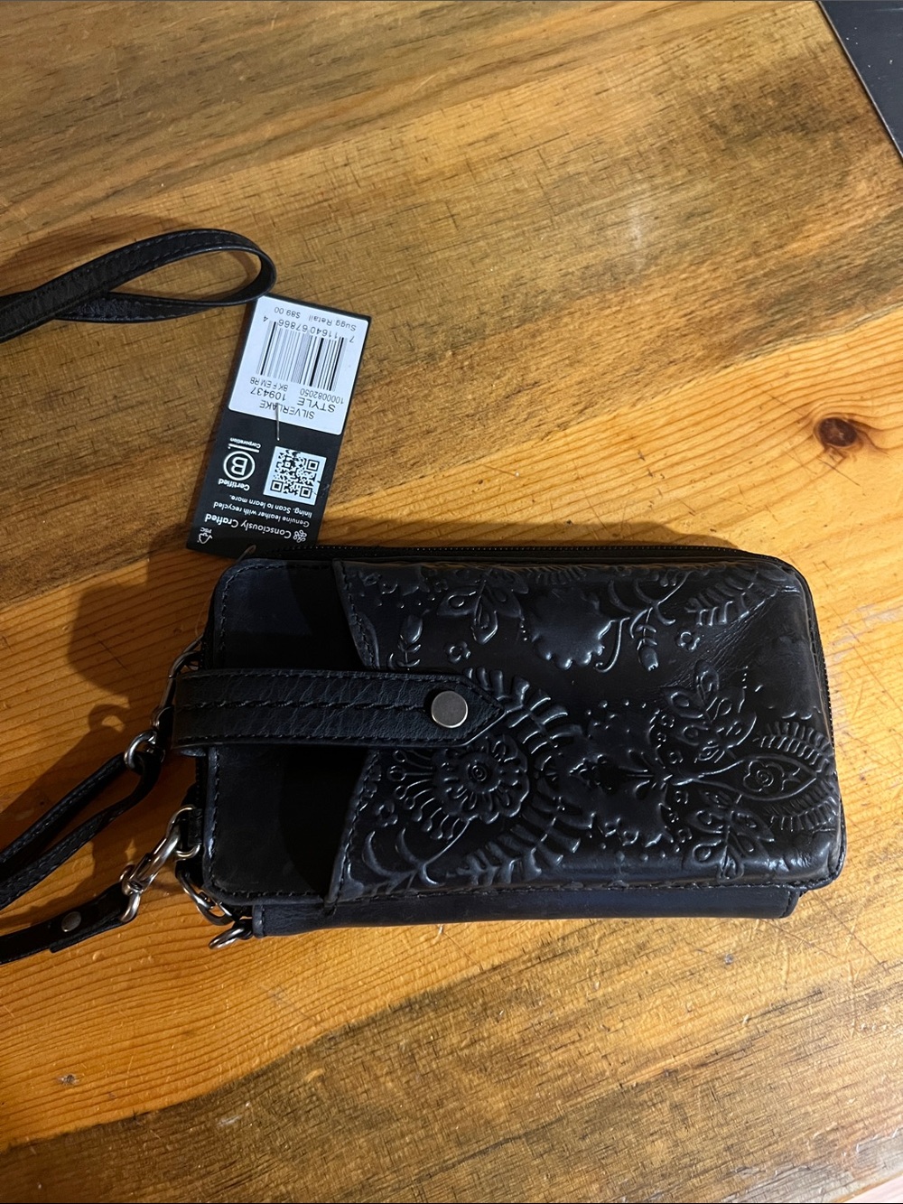 The Sak Silverlake Black Embossed Leather Phone Crossbody—missing wristlet - Picture 14 of 14